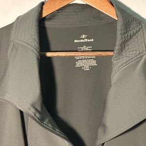 Women’s Nordic Track Zip Jacket. Gray.‎ Medium.